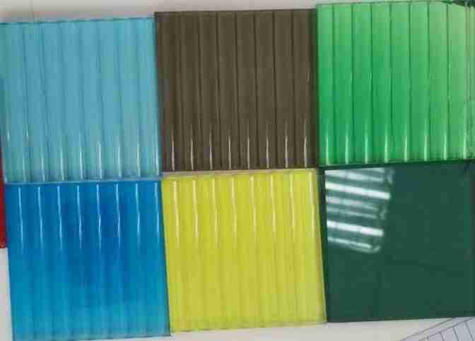 colored fluted laminated glass