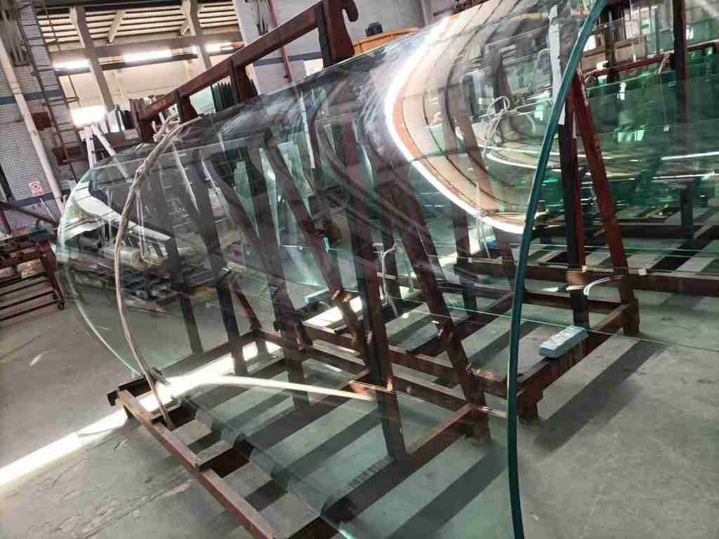 curved laminated glass 1