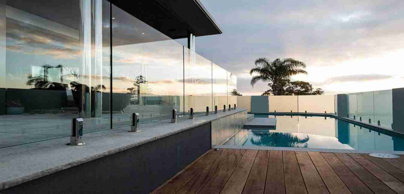 panneaux de clôture de piscine en verre