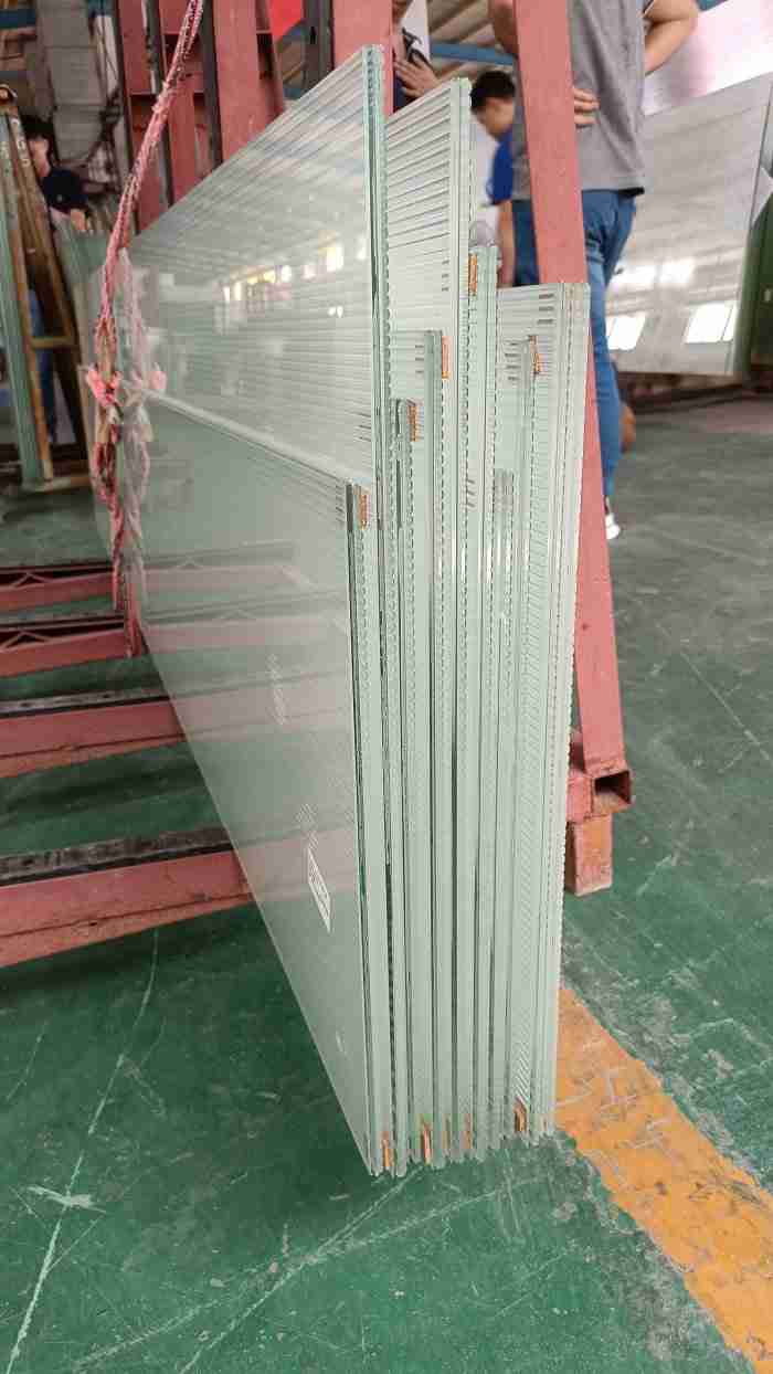 low iron fluted laminated glass