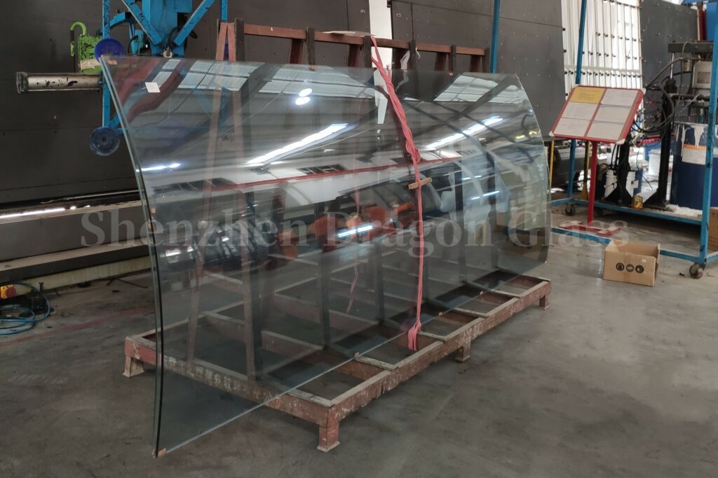 Sistema de barandilla de vidrio curvado personalizado de 12 mm Shenzhen Dragon Glass de aspecto moderno | vidrio templado curvo