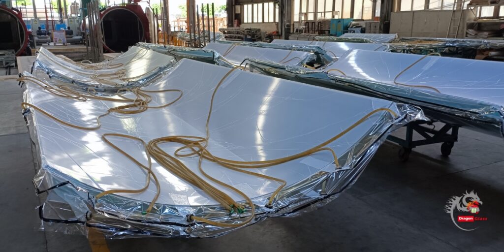 What can we create with curved glass? What combinations of curved glass are possible? How does Shenzhen Dragon Glass produce extreme-sized curved glass? Click here to take a look now！