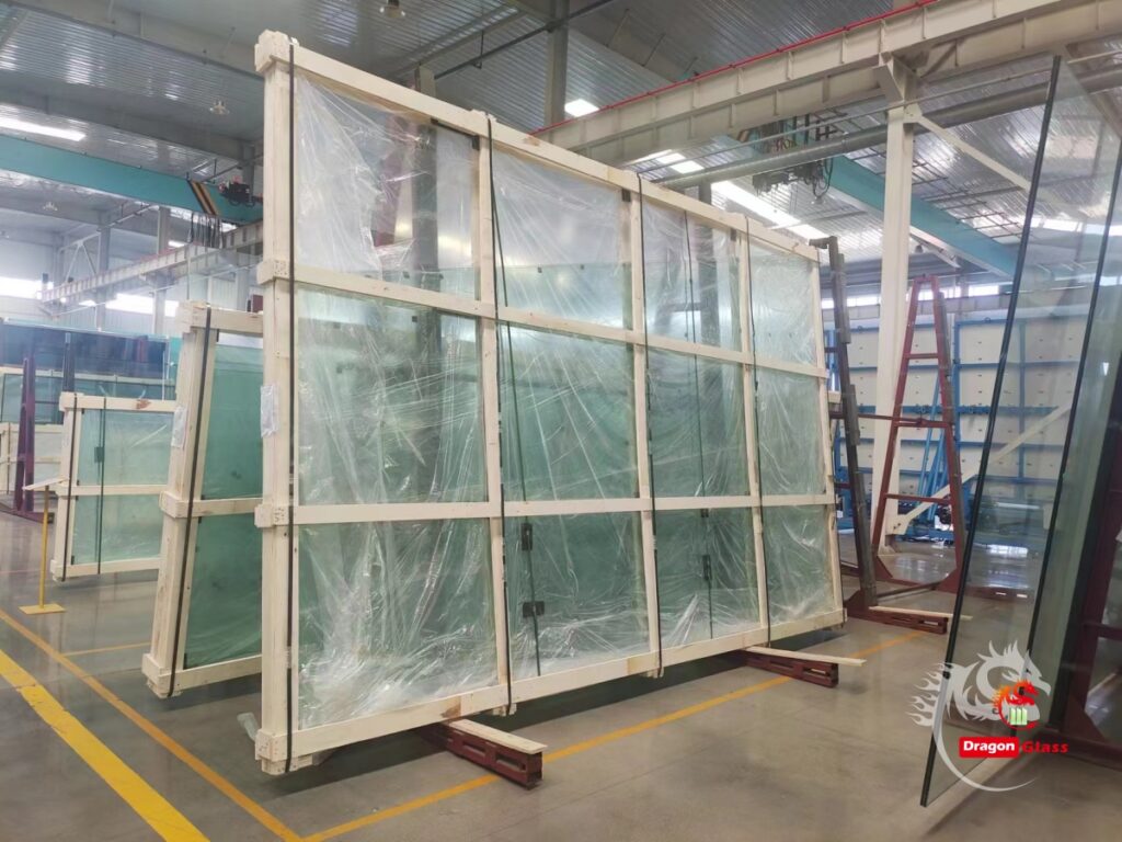 Shenzhen Dragon Glass Super classy 15mm +1.52SGP +15mm tempered low iron laminated glass solutions for commercial car showrooms