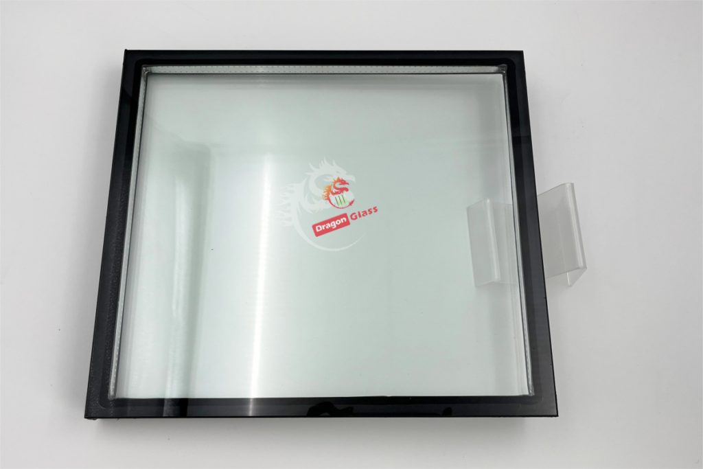 China Top 5 outstanding performance Clear Color 8m+15A+8m Double Glazed Glass allows to be customized. The glass can be laminated glass, reflective glass, low-e glass, tempered glass, ceramic frit glass etc.